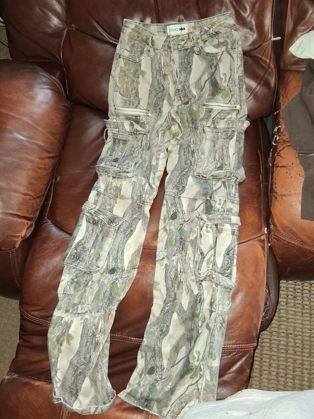 Fashion Nova Women's Camouflage Cargo Pants - Beige/Green